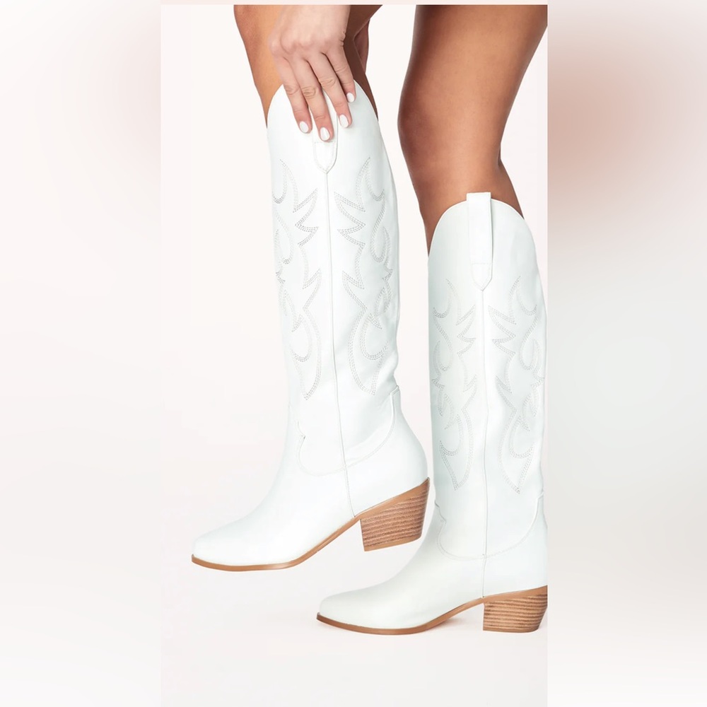 Brand new Billini cowgirl boots, size 9!